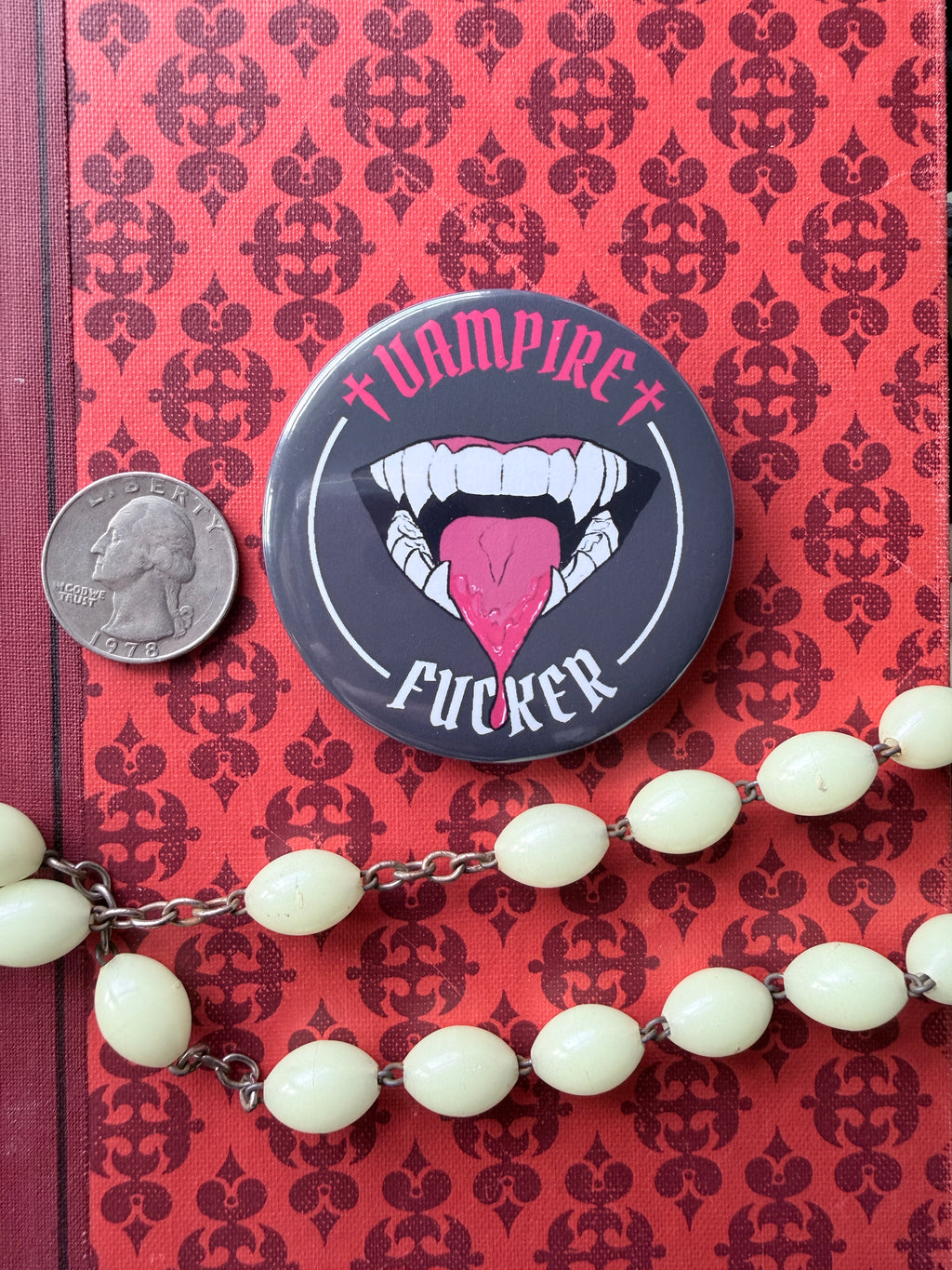 Vampire F*cker Pin / 58mm